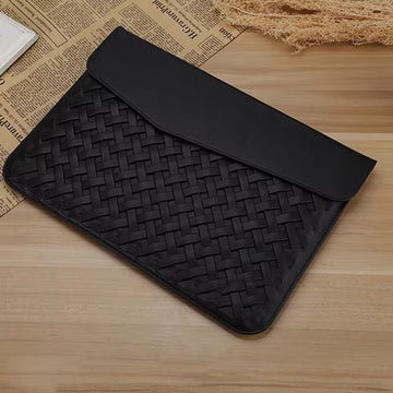 Sayaka Braided Leather Laptop Sleeve – Handcrafted in India for MacBook & 14–16″ Laptops, Premium Protection Case