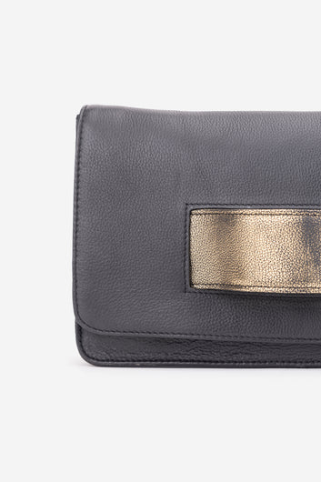 ABELARDO RHEA BLACK ENVELOP CLUTCH