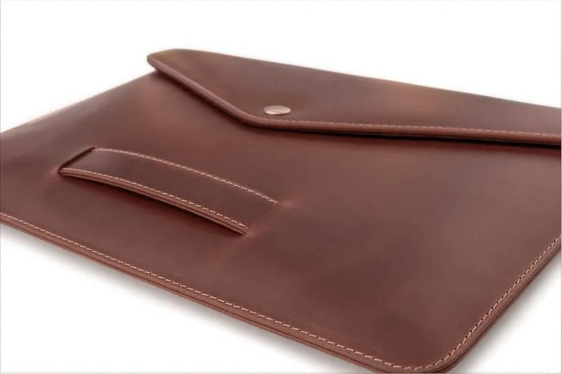 JAGUAR BROWN LAPTOP SLEEVE WITH FLAP(14") ABELARDO DE MODA